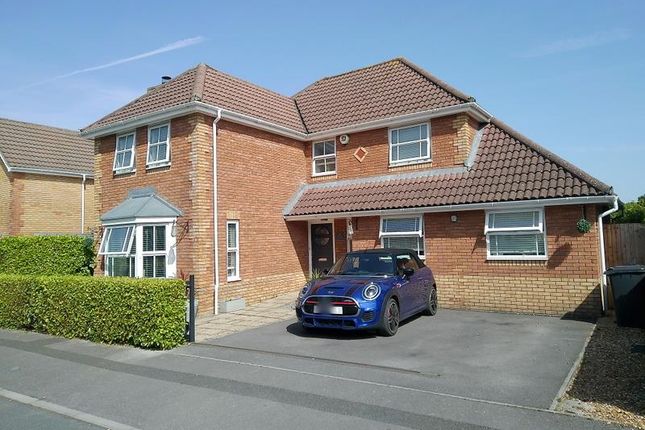 4 bed property, in Seagrim Road, £594,950