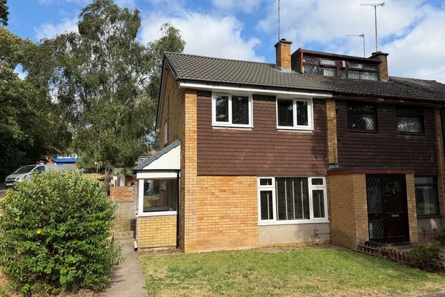 3 bed property, in Maybourne, £290,000