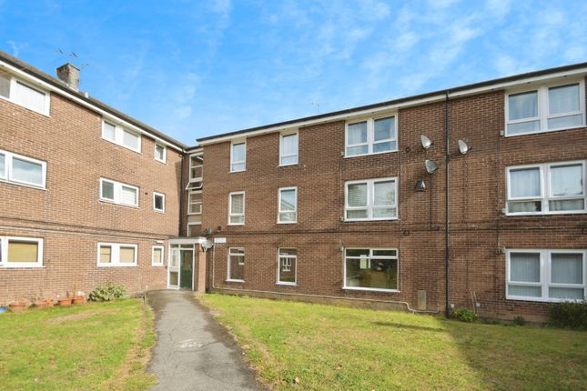 2 bed property, in Ormond Road, £50,000