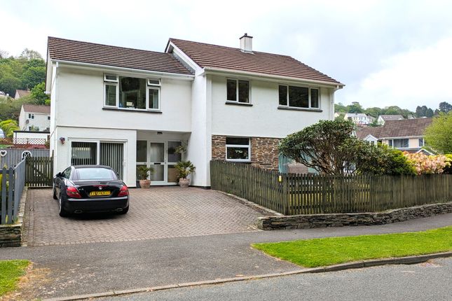 4 bed property, in Gover Road, £400,000