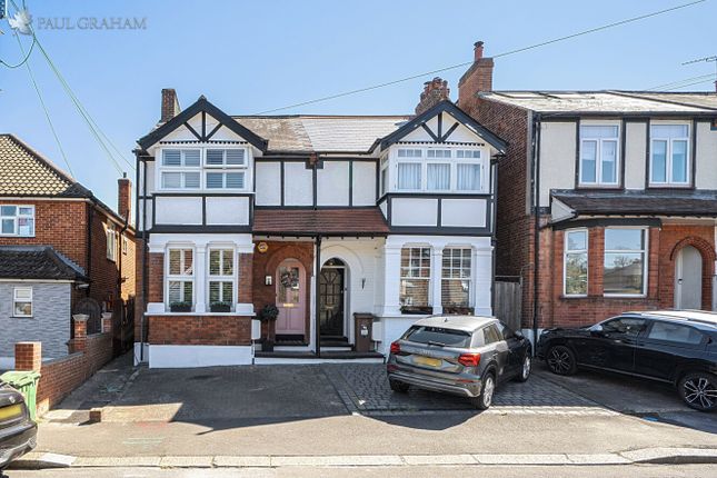 3 bed property, in Cambridge Road, £600,000
