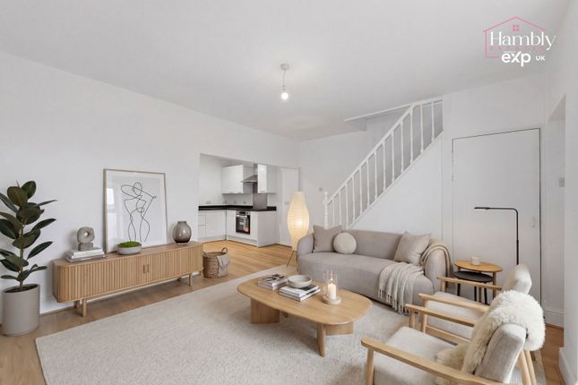 3 bed property, in Pant Road, £180,000
