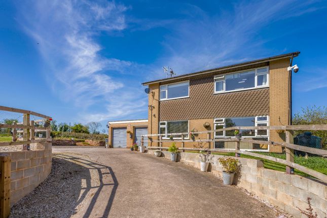 3 bed property, in St. Michaels Road, £500,000