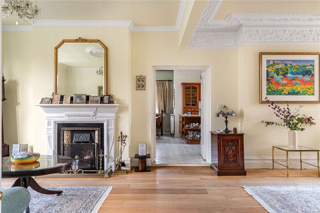 5 bed property, in St. Stephens Avenue, £2,500,000
