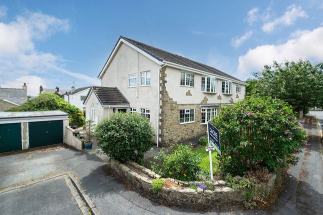 2 bed property, in Bircham Close, £155,000