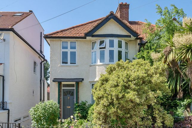 3 bed property, in Bexhill Road, £850,000