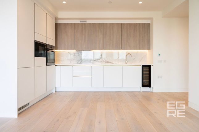 2 bed property, in The Arc, £995,000