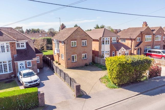 3 bed property, in Penn Road, £520,000