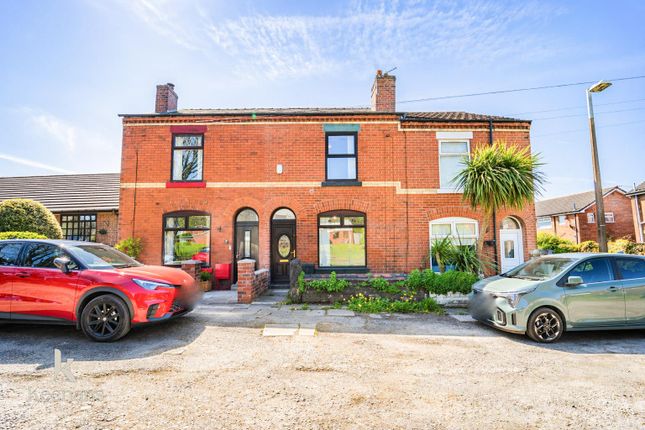 2 bed property, in Balliol Street, £210,000