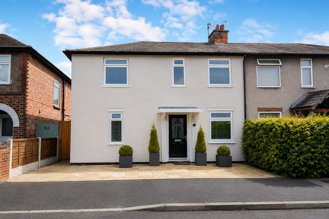 4 bed property, in Cornhill Road, £250,000