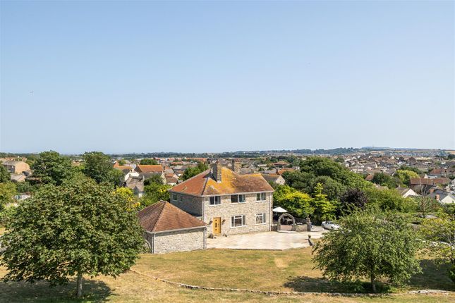 4 bed property, in North Square, £699,950