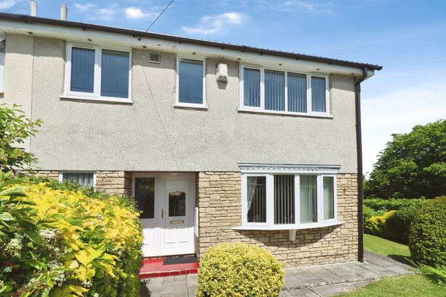 3 bed property, in Cock Road, £400,000