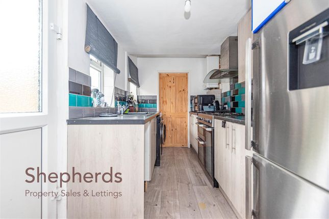 3 bed property, in North Road, £375,000