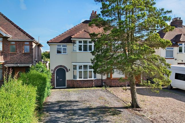 3 bed property, in Hinckley Road, £320,000