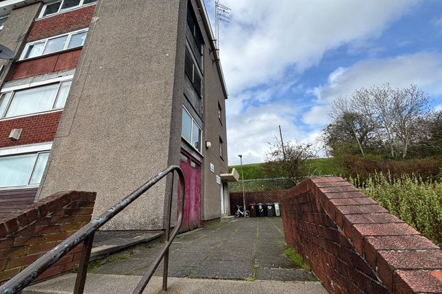 2 bed property, in Saucelhill Terrace, £43,000