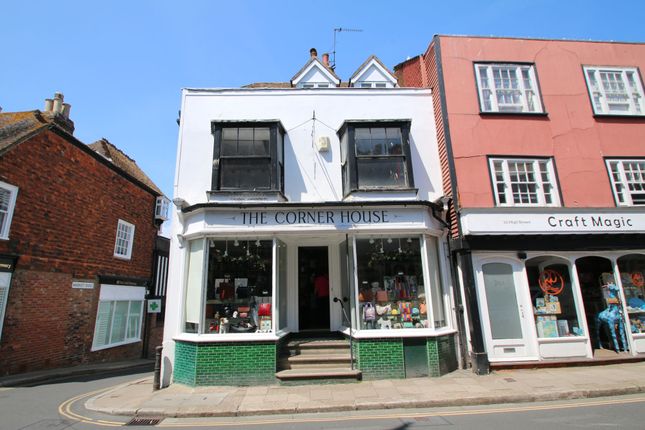 2 bed property, in High Street, £450,000