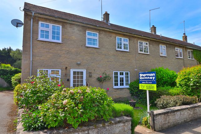4 bed property, in Chapel Court, £350,000