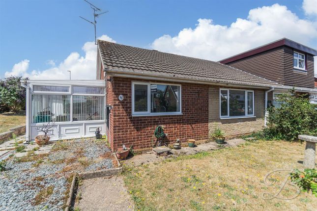 2 bed property, in Holmwood Road, £180,000