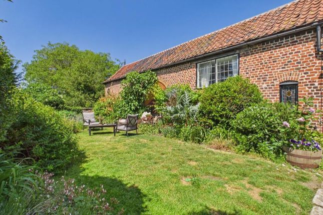 3 bed property, in Stour Street, £520,000