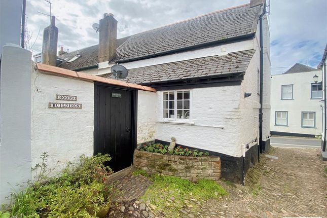 2 bed property, in Hoods Buildings, £325,000