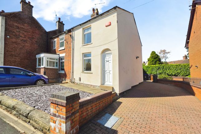 2 bed property, in Station Road, £125,000