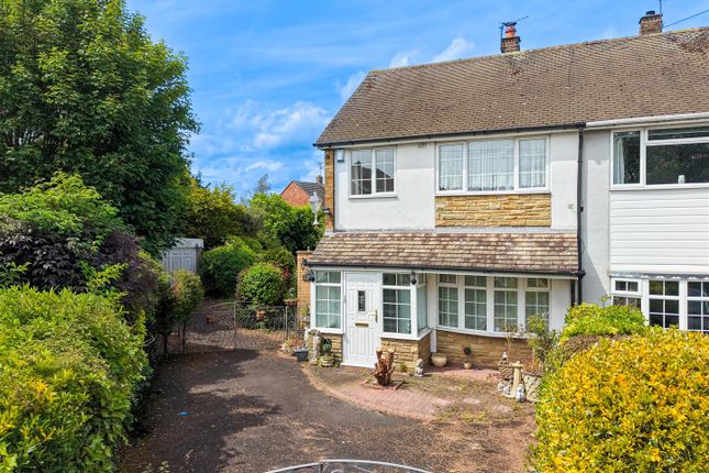 3 bed property, in Simmonds Close, £260,000