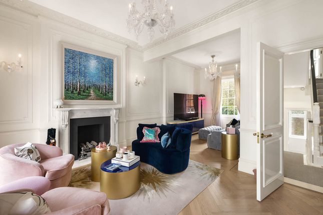 4 bed property, in Ovington Gardens, £6,000,000