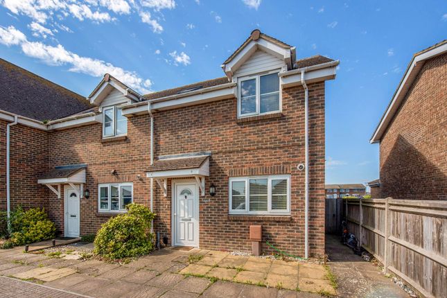 3 bed property, in Stocks Lane, £325,000