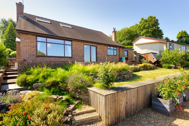 4 bed property, in Pentre, £400,000