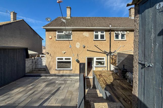 3 bed property, in Newland Walk, £280,000