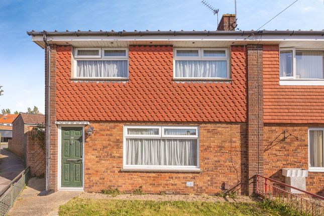 3 bed property, in Seaway Crescent, £350,000