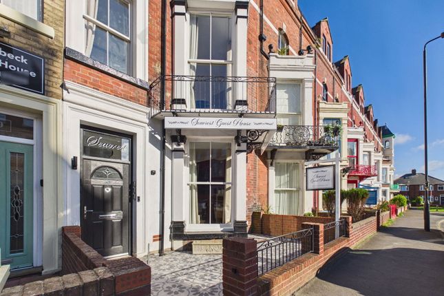7 bed property, in Seacrest, £650,000