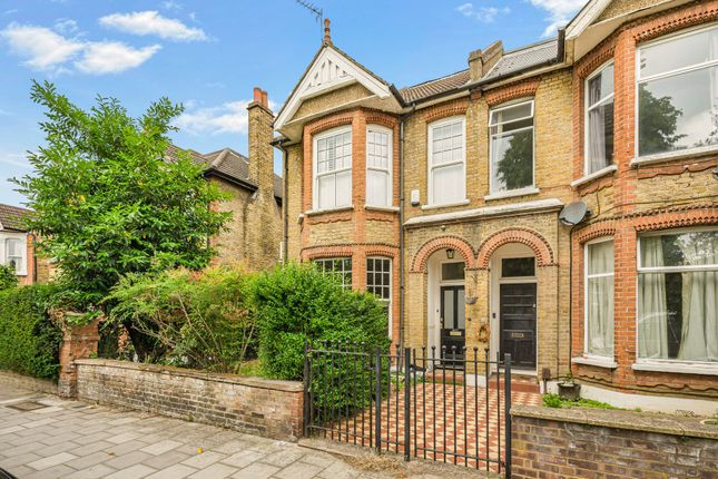 5 bed property, in Thornbury Road, £950,000