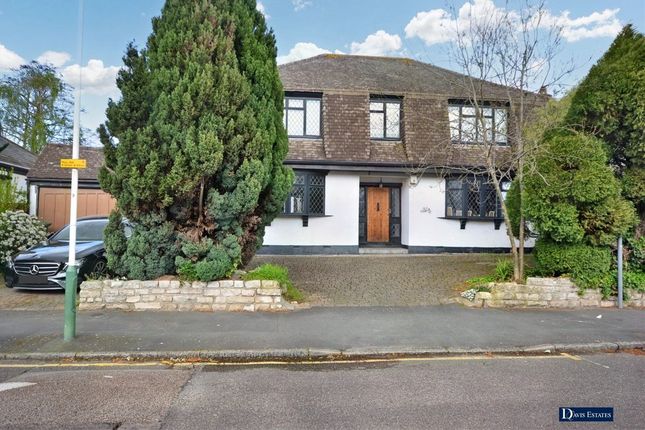 4 bed property, in Park Drive, £895,000