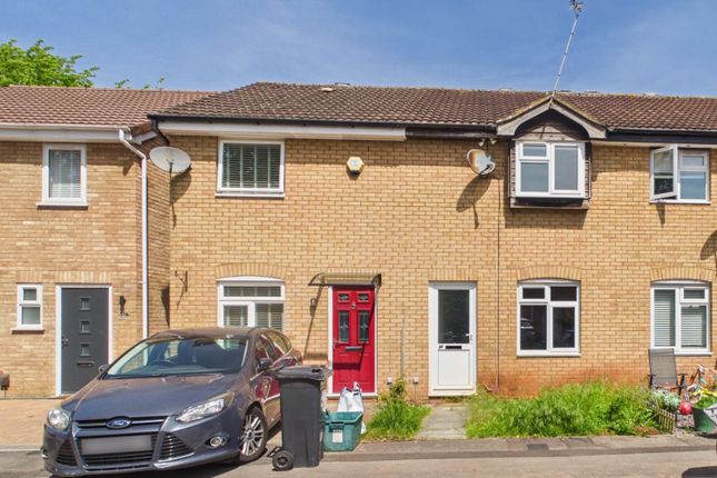 2 bed property, in Wavell Close, £230,000