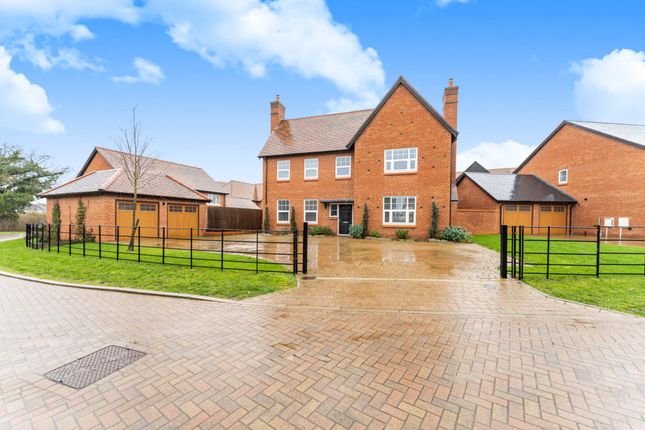 5 bed property, in Flowercrofts, £1,550,000