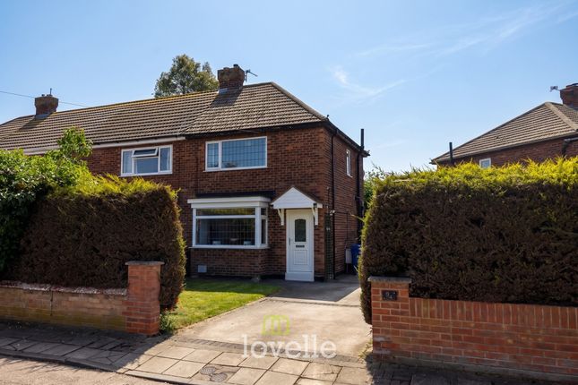 2 bed property, in Penshurst Road, £145,000