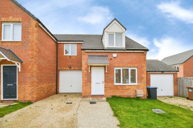 3 bed property, in Springfield Road, £140,000