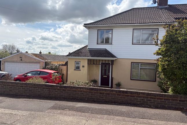 3 bed property, in Radstock Way, £550,000