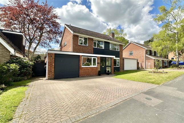 5 bed property, in Dukes Mead, £750,000