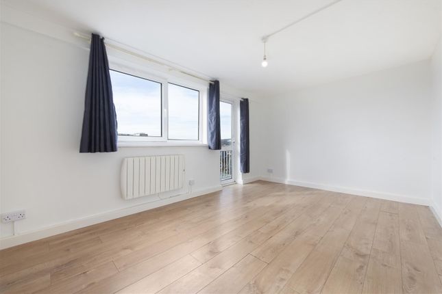 8 bed property, in Rental Investment Hornsey Rd, £1,125,000
