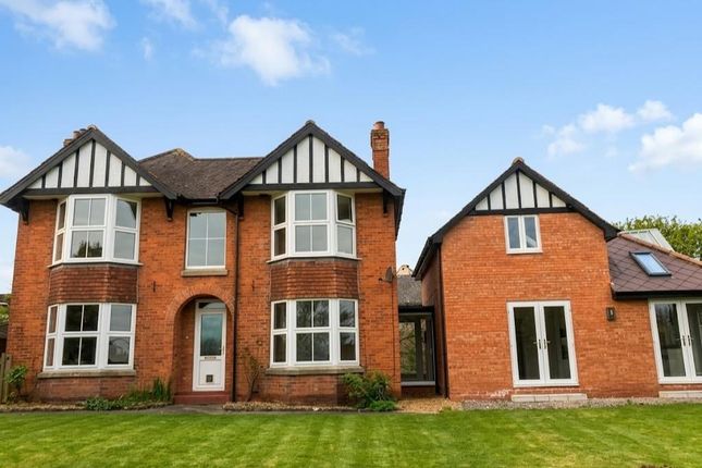 4 bed property, in High Street, £1,250,000