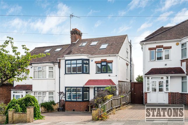 4 bed property, in Carlton Avenue, £950,000
