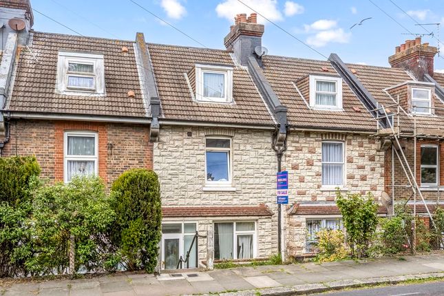 4 bed property, in St. Helens Road, £375,000