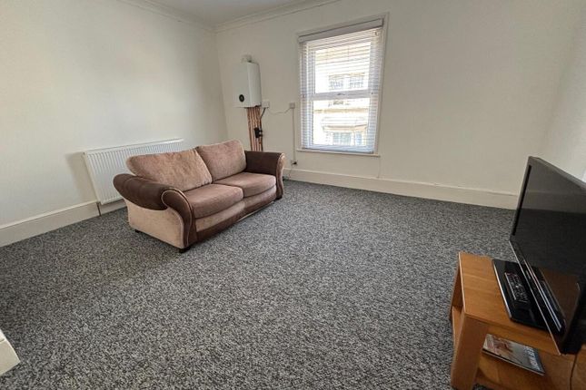 1 bed property, in Flat B, £99,500