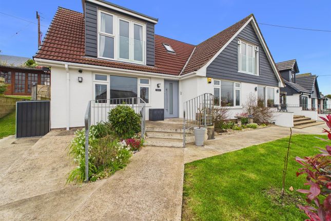 4 bed property, in Higher Park Road, £695,000