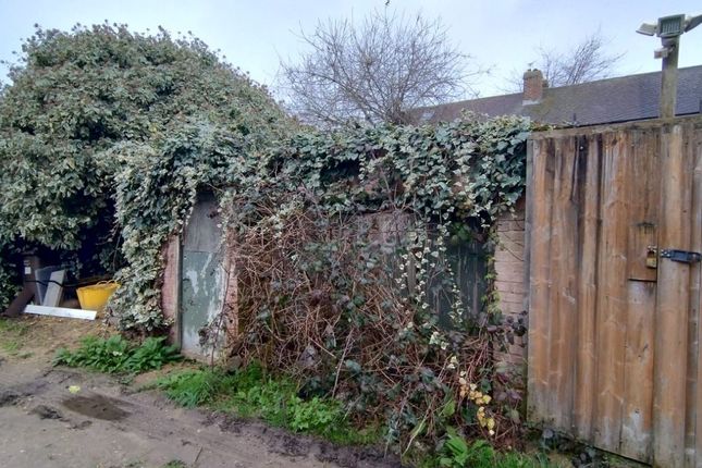 Studio, in Southcote Avenue, £10,000