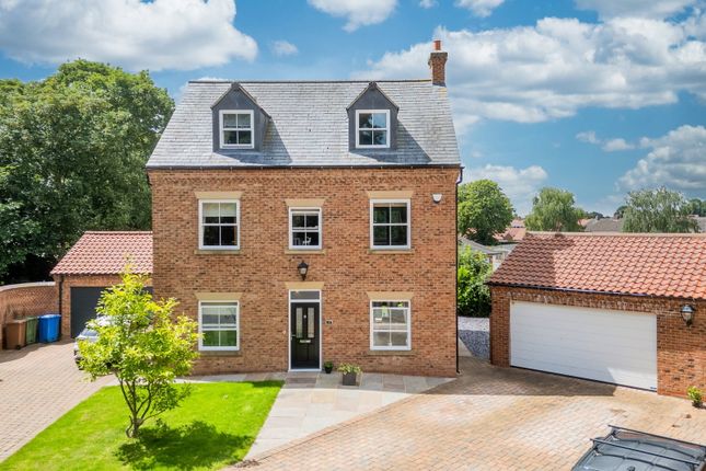 5 bed property, in 3 Foresters Court, £600,000