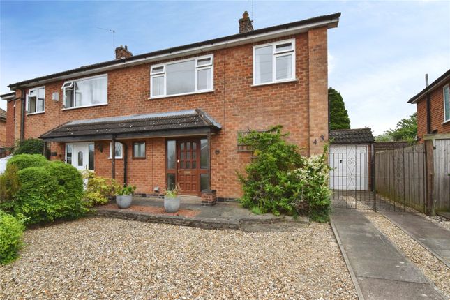 3 bed property, in Thorpe Drive, £270,000