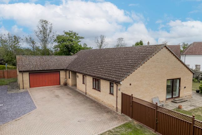 3 bed property, in Highfields Road, £625,000